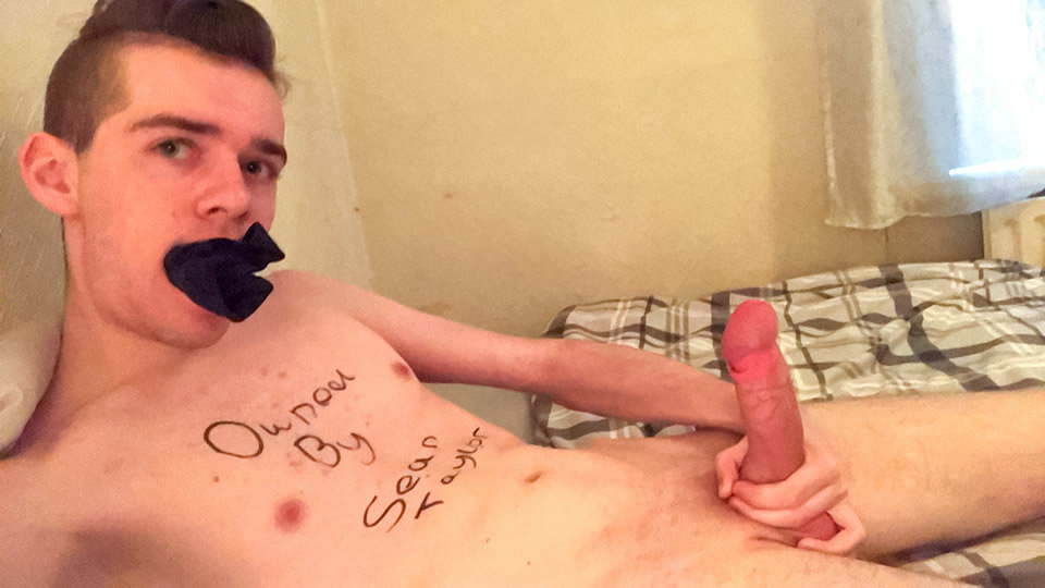 Massive Stud Bryant Masturbates Off - Bryant Vixen