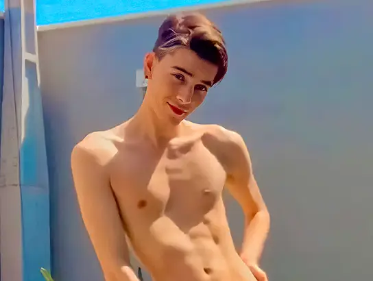 Wanking In The Sun With Henry - Henry Evans