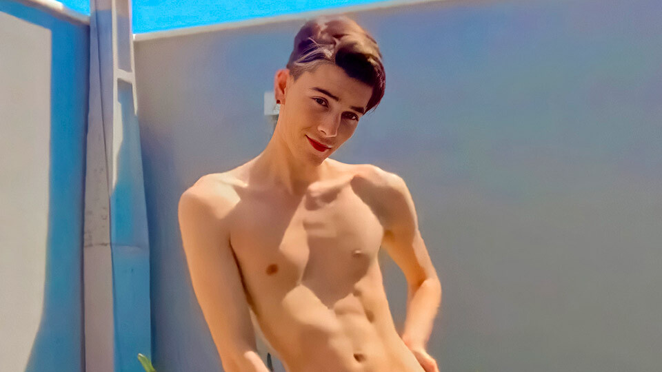 Wanking In The Sun With Henry - Henry Evans