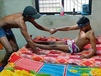Boyfriend two Homosexual Romance and elder bed boinking with youthfull Indian dude & his super-steamy gf