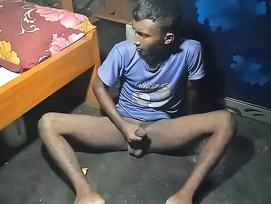 Indian stud fucks his ebony Indian girlfriend's massive butt in the woods