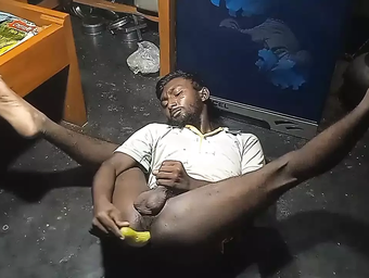 Indian dude fucks her ass like a dirty slut in a filthy hookup