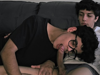 Dhiiz69 & her 2 chums wreck each other's puckers with yam-sized rods