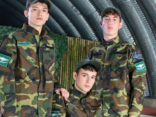 Jake Lotti & Loick gauthier get their faceholes and arms filthy with a soldier's giant lollipop