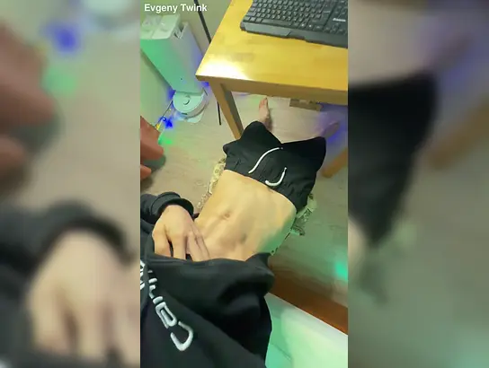Watch Me Stroke My Ample 9 Inch Fuckpole until I explode with a huge load